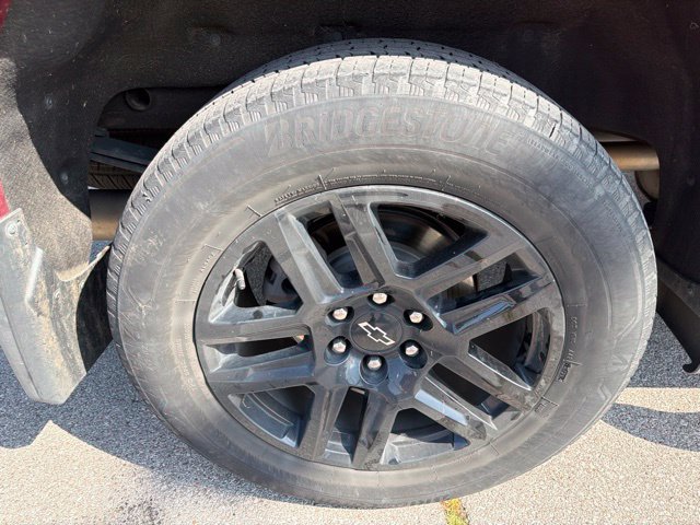 Used 2022 Chevrolet Silverado 1500 RST w/ LPO, Blackout Package AWD/4WD image 13