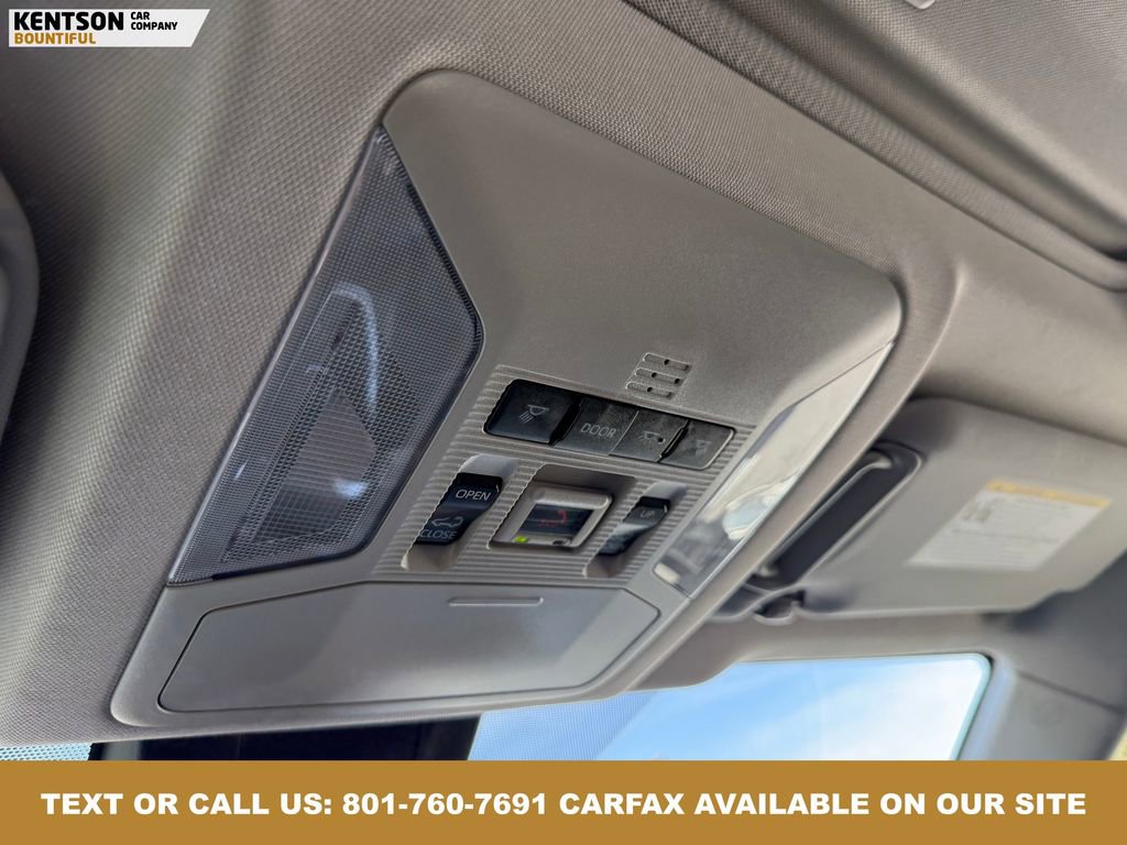 Used 2025 Toyota RAV4 XLE Premium image 28