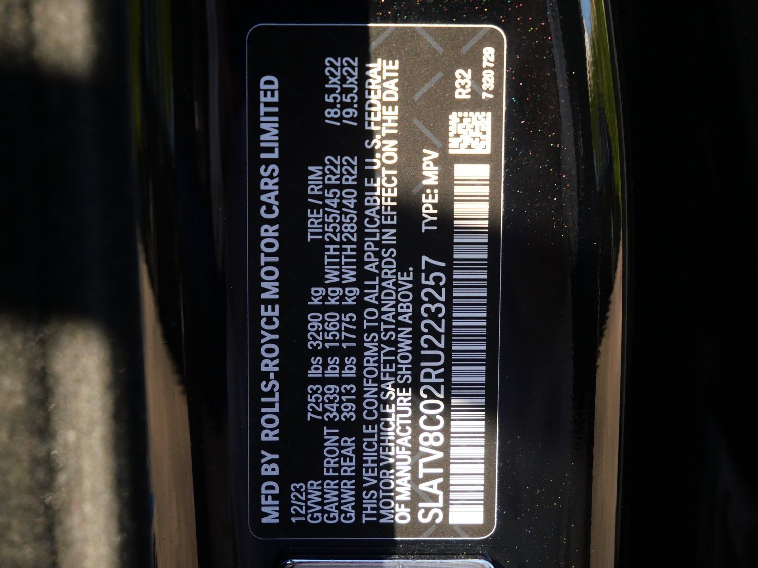 Used 2024 Rolls-Royce Cullinan Black Badge image 36