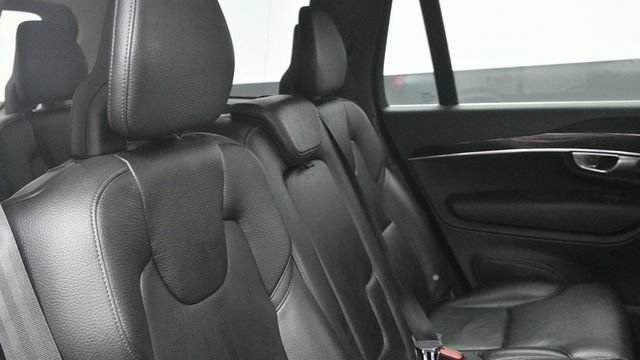 Used 2018 Volvo XC90 T6 Momentum w/ Convenience Package AWD/4WD image 14