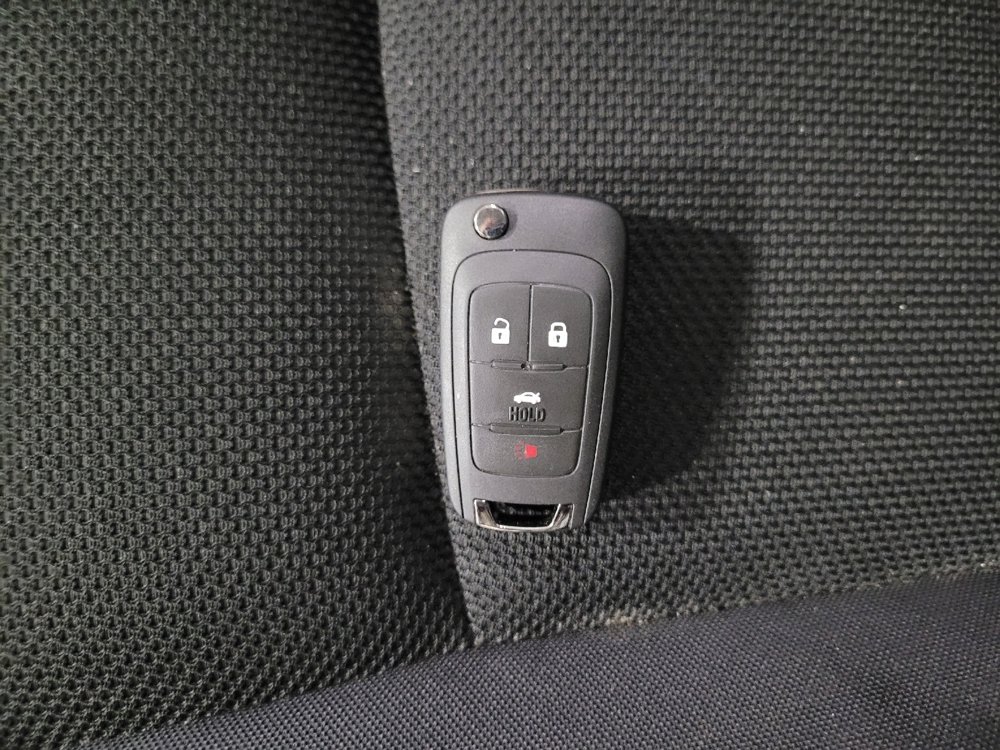 Used 2015 Chevrolet Cruze LT w/ Sun And Sound Package FWD image 32