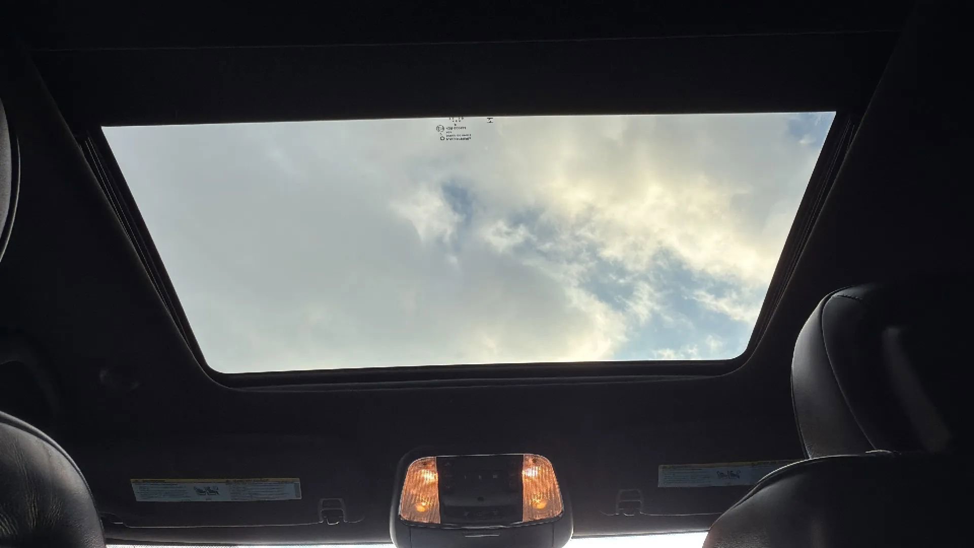 Used 2015 Jeep Grand Cherokee Summit w/ Platinum Series Group AWD/4WD image 31