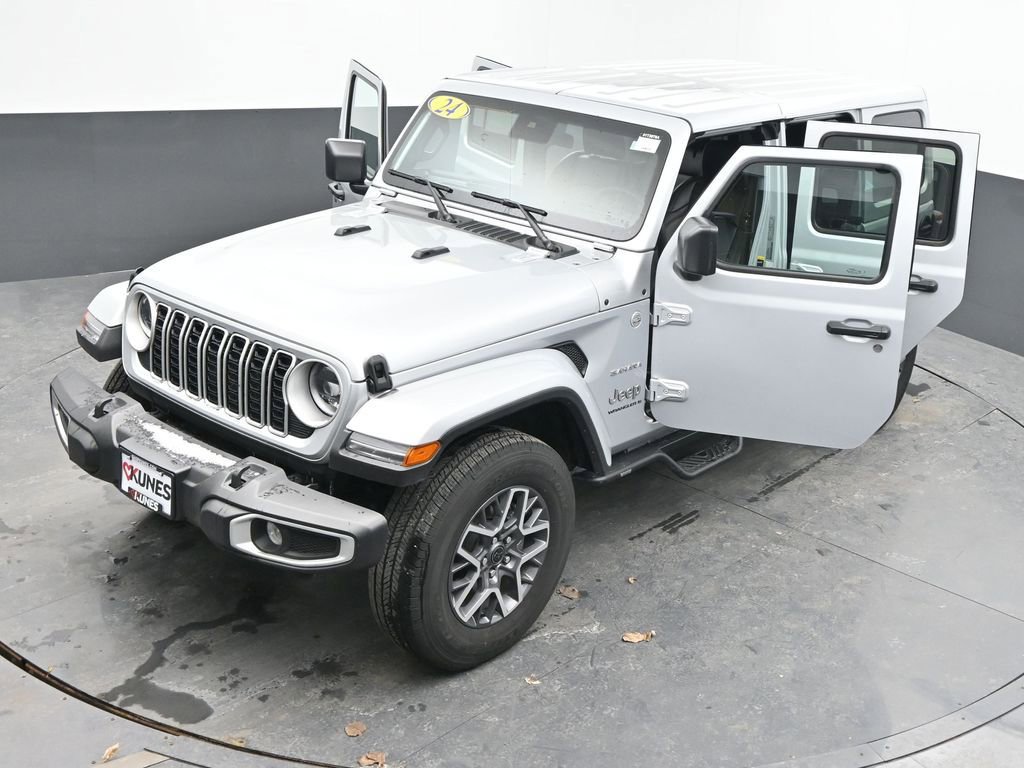 Used 2024 Jeep Wrangler Sahara image 55