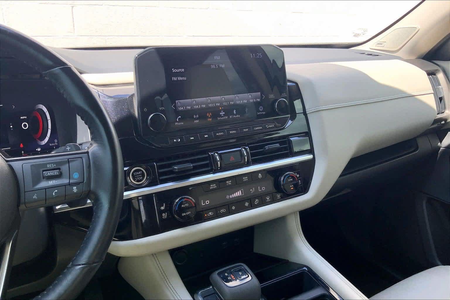 Used 2022 Nissan Pathfinder Platinum w/ Cargo Package FWD image 15