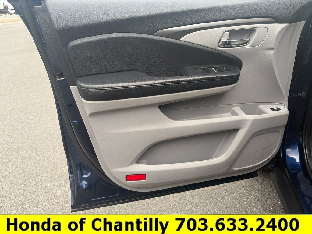 Used 2016 Honda Pilot LX image 17