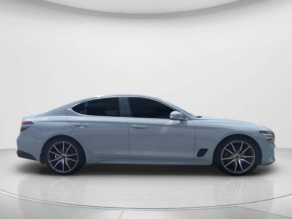 Used 2022 Genesis G70 2.0T w/ Prestige Package RWD image 4