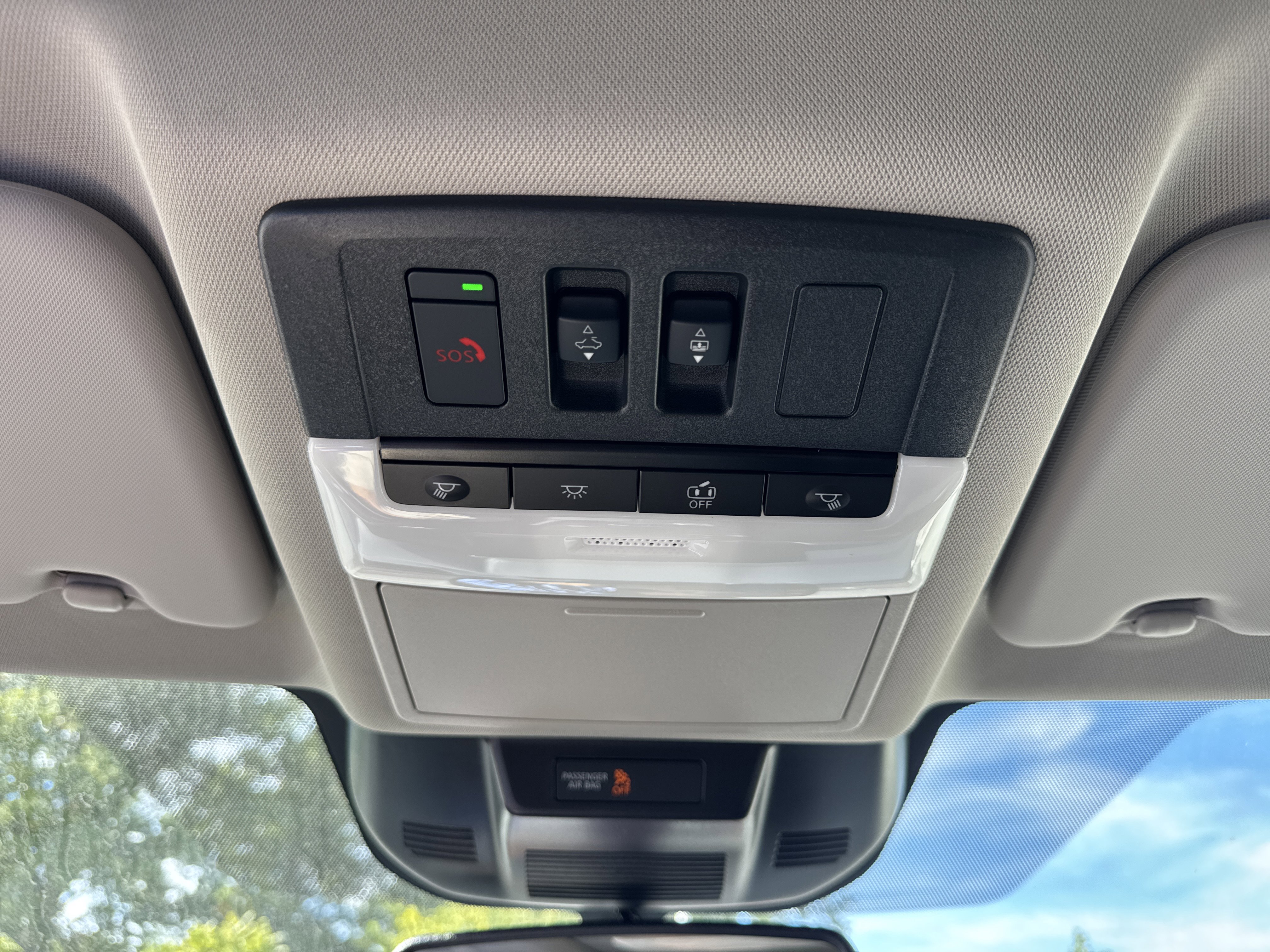 New 2026 Nissan Rogue Platinum image 17