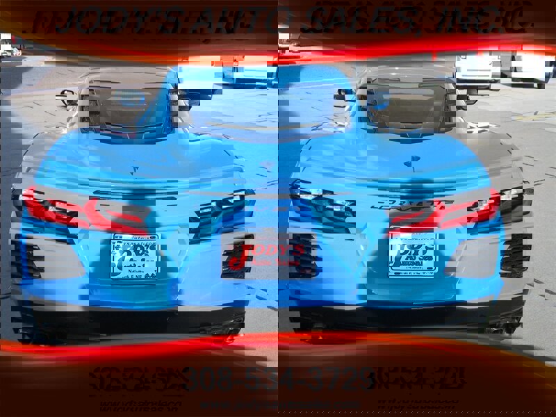 Used 2022 Chevrolet Corvette Stingray Coupe w/ Engine Appearance Package image 37