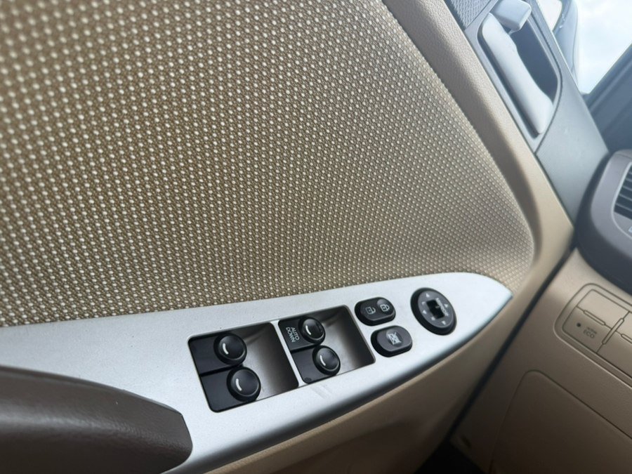Used 2014 Hyundai Accent GLS FWD image 26