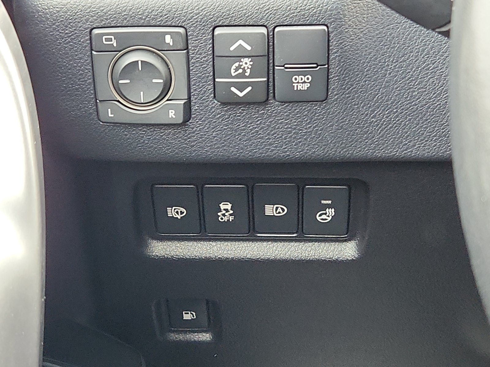 Used 2023 Lexus GX 460 Premium w/ Premium Package AWD/4WD image 25