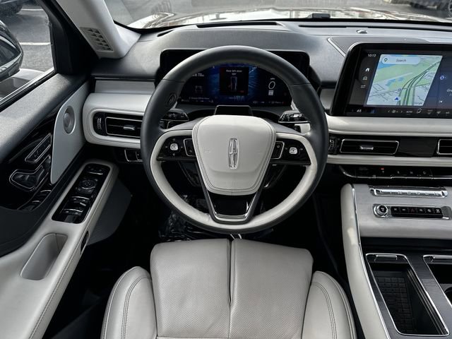 Certified 2025 Lincoln Aviator Reserve w/ Equipment Group 201A image 14