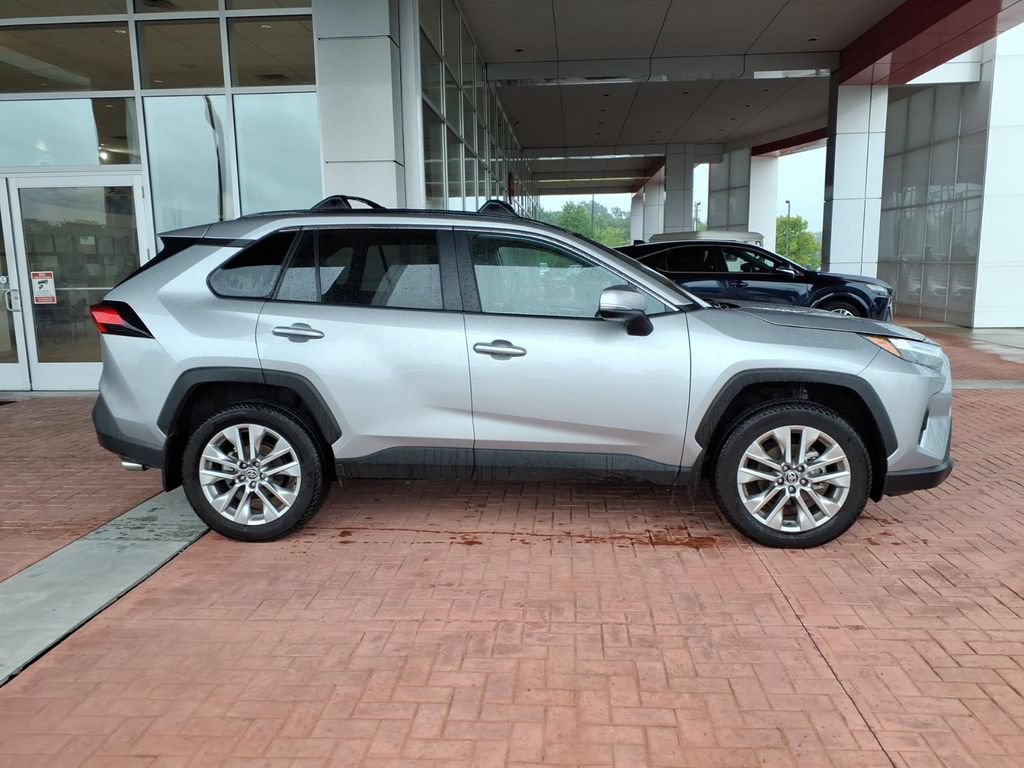Used 2025 Toyota RAV4 XLE Premium w/ Weather Package FWD image 2