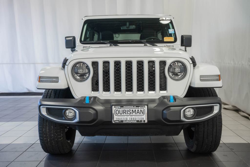 Used 2023 Jeep Wrangler Unlimited Sahara w/ Cold Weather Group AWD/4WD image 2