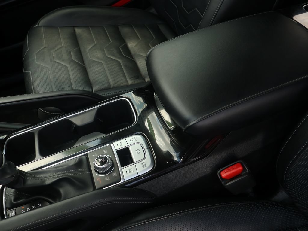 Certified 2022 Kia Telluride SX w/ SX Prestige Package AWD/4WD image 25