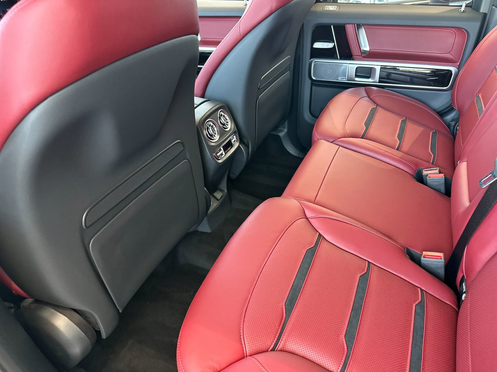 New 2026 Mercedes-Benz G 63 AMG 4MATIC image 12