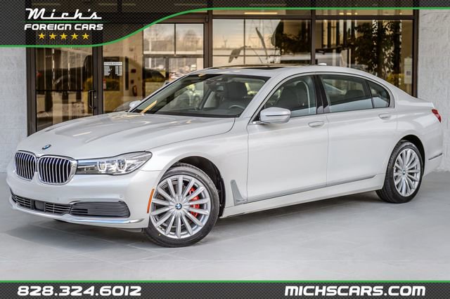 Used 2019 BMW 740i xDrive w/ Executive Package image 1