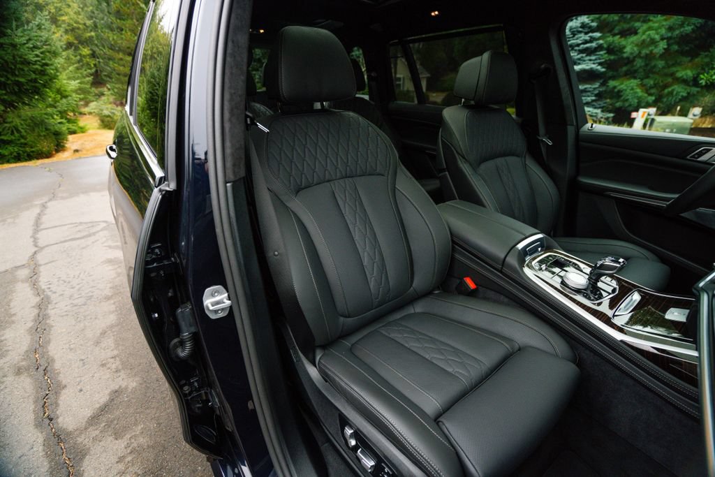 Used 2026 BMW ALPINA XB7 AWD/4WD image 18
