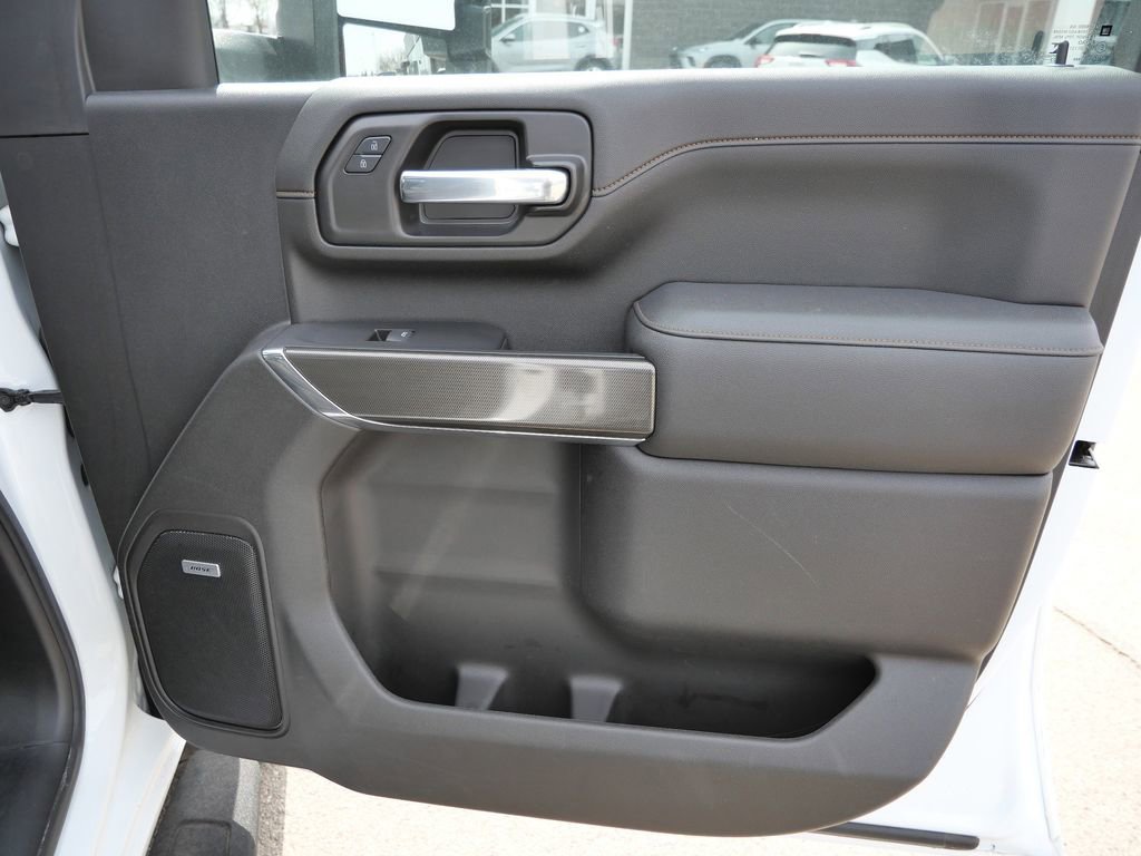 Used 2023 GMC Sierra 2500 AT4 w/ AT4 Premium Plus Package image 17