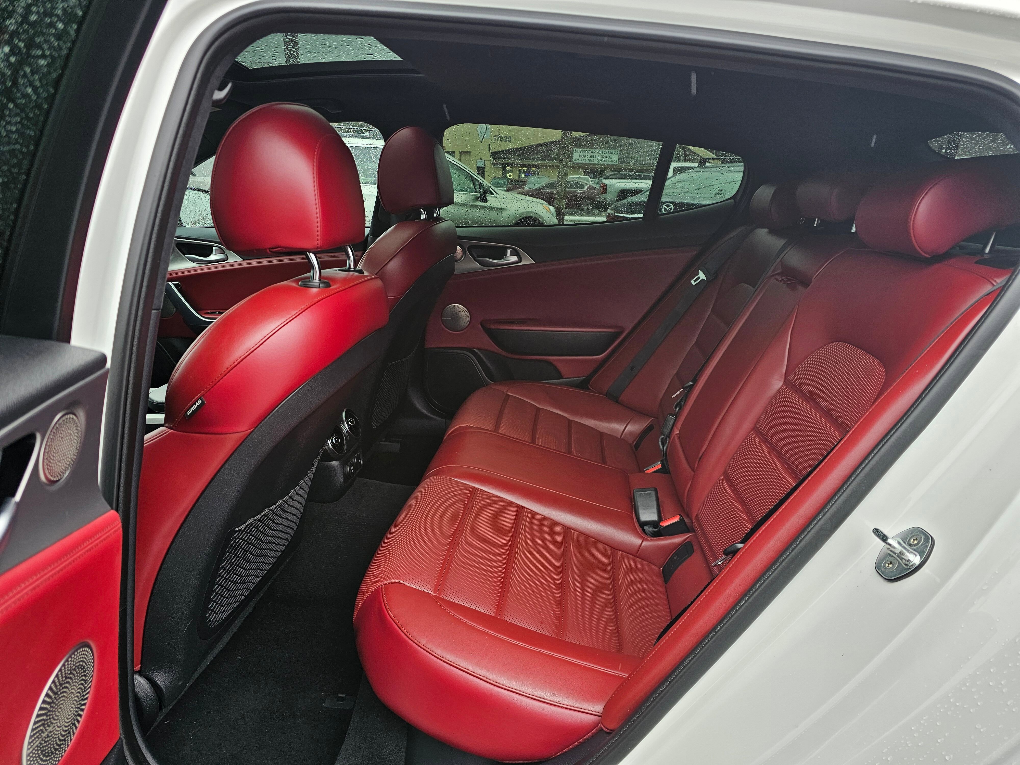 Used 2019 Kia Stinger GT2 image 16