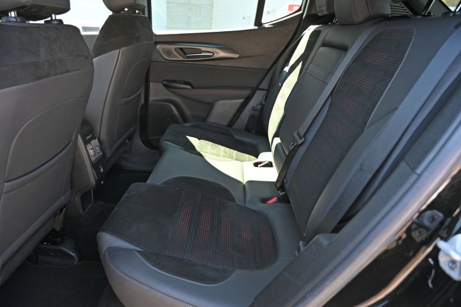 Used 2024 Dodge Hornet R/T Plus image 19