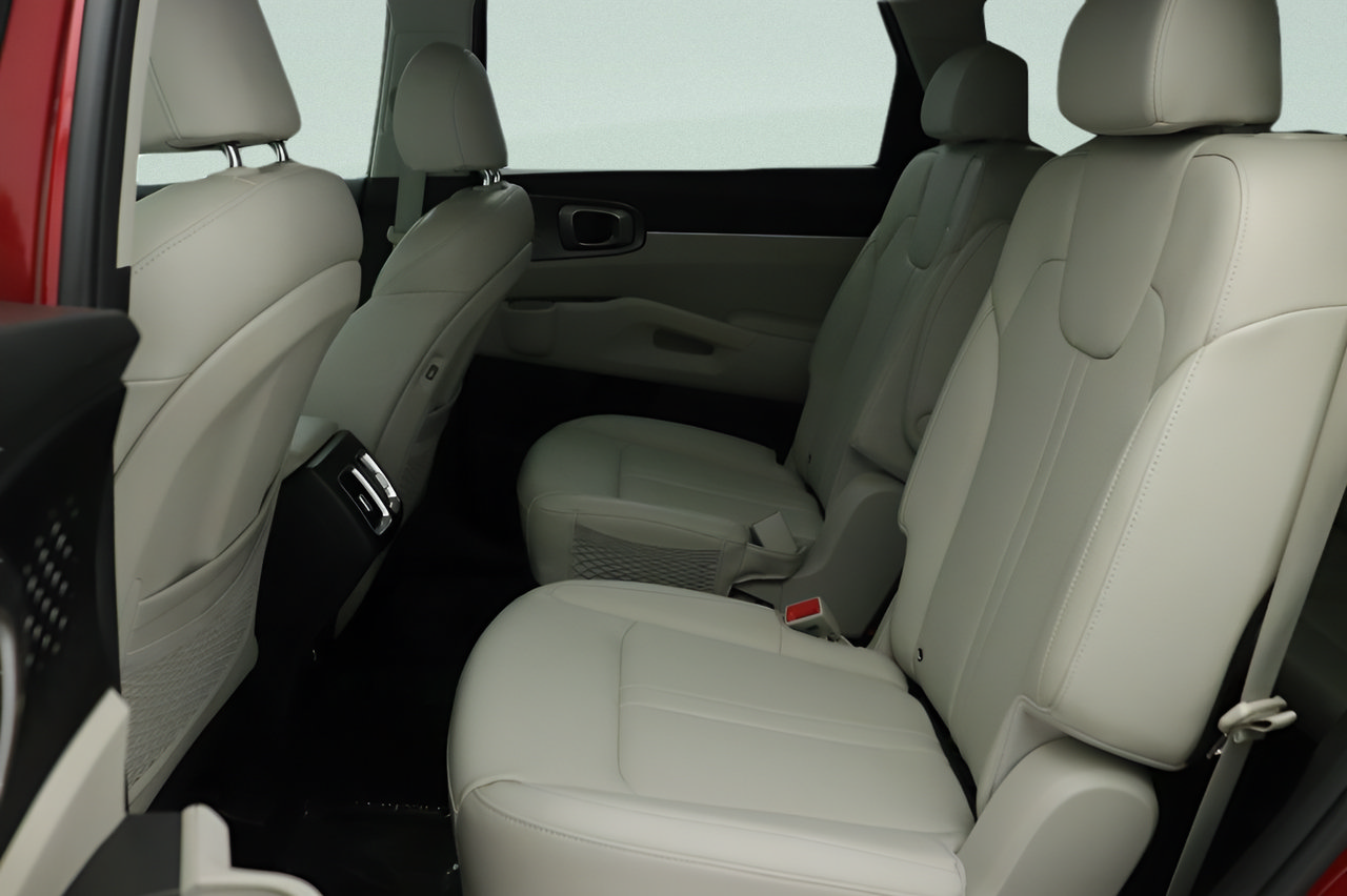 Used 2023 Kia Sorento EX FWD image 30
