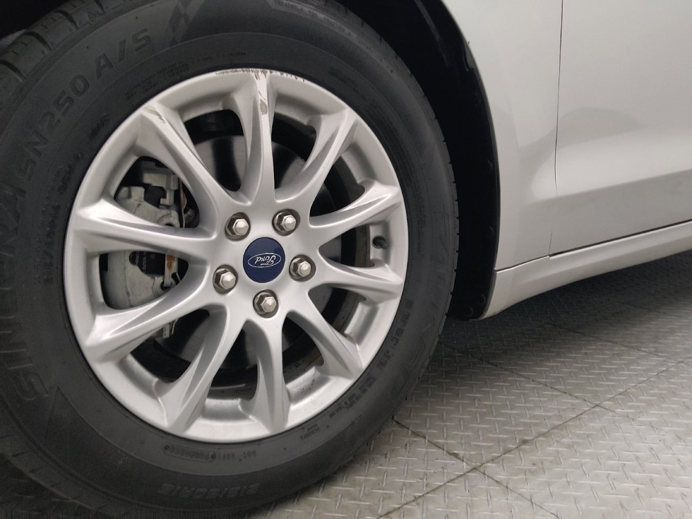 Used 2018 Ford Fusion S FWD image 31