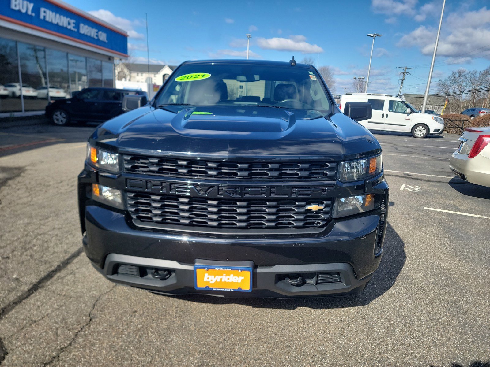 Used 2021 Chevrolet Silverado 1500 Custom image 2