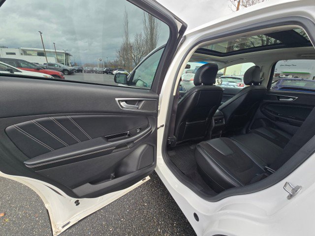 Used 2015 Ford Edge Sport image 19