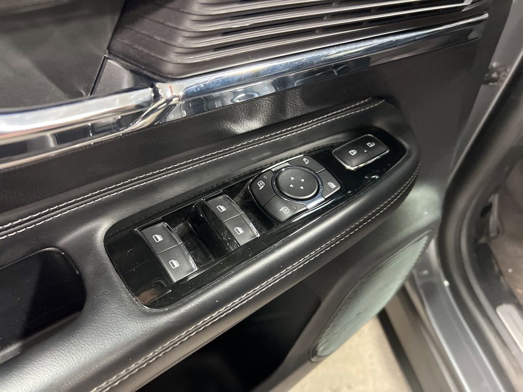 Used 2022 Lincoln Corsair FWD image 16