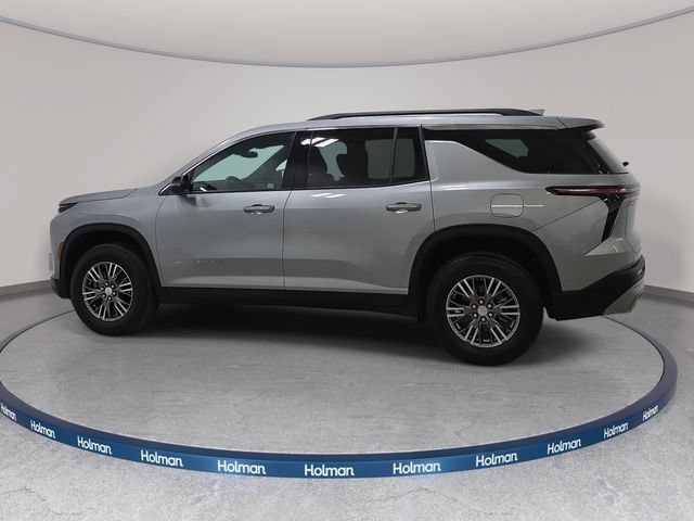 Used 2025 Chevrolet Traverse LT w/ Driver Confidence Package FWD image 9