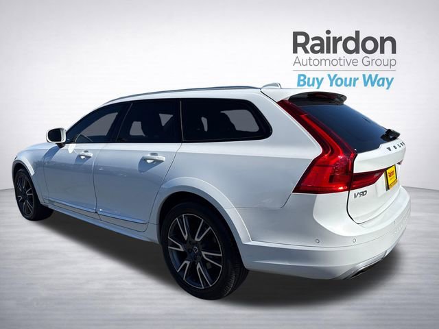 Used 2018 Volvo V90 T6 Cross Country w/ Convenience Package image 6