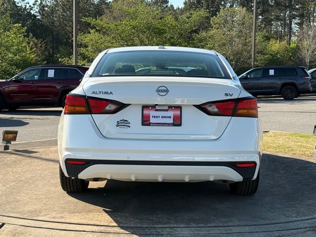 Used 2024 Nissan Altima 2.5 SV image 6