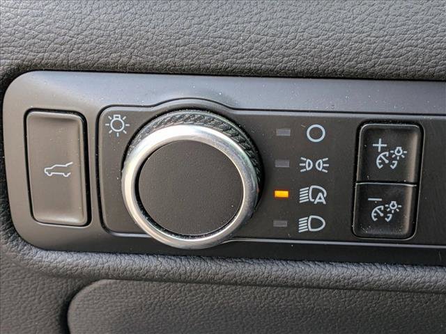 Used 2023 Ford Explorer XLT RWD image 10