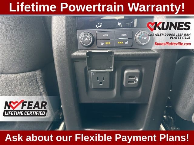 Used 2022 Chevrolet Traverse High Country image 29