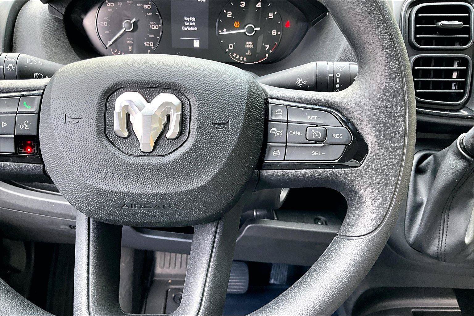 Used 2025 RAM ProMaster 2500 w/ Convenience Group FWD image 19