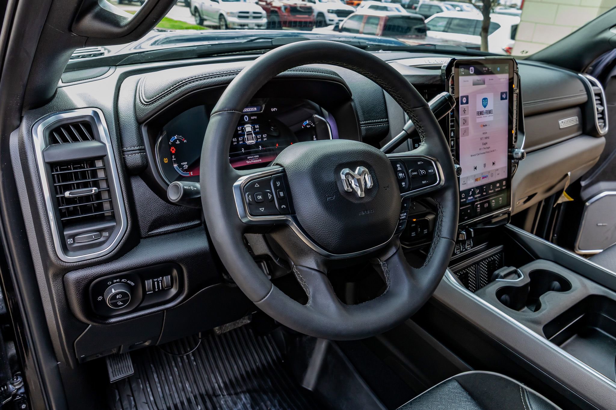 Used 2025 RAM 3500 Laramie image 17