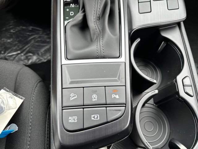 New 2026 Kia Sportage LX FWD image 33