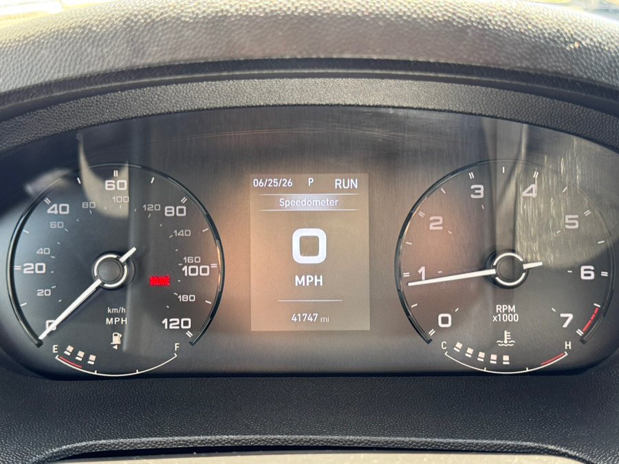 Used 2024 RAM ProMaster 2500 w/ Convenience Group FWD image 17