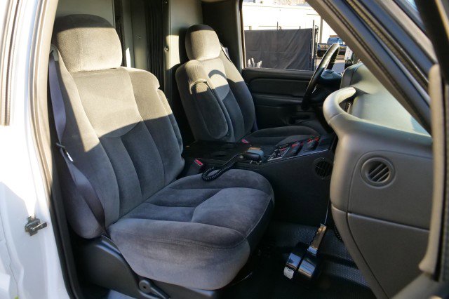 Used 2006 GMC Sierra 3500 SLE w/ Heavy-Duty Power Package image 58