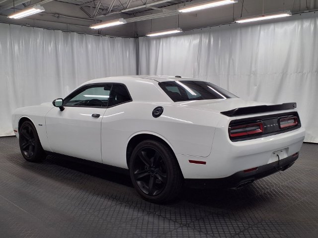 Used 2017 Dodge Challenger R/T RWD image 2