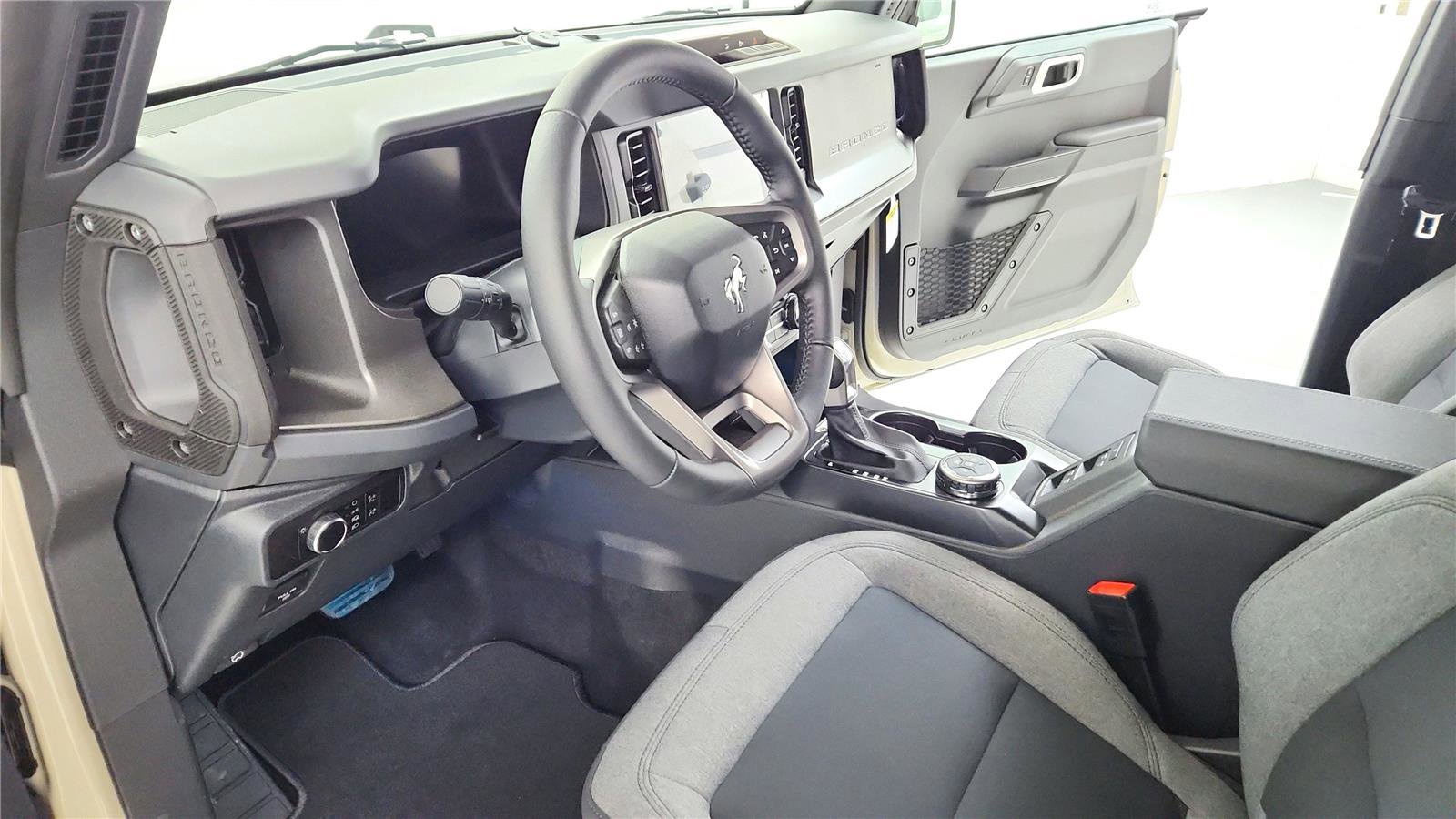 New 2026 Ford Bronco Big Bend image 14