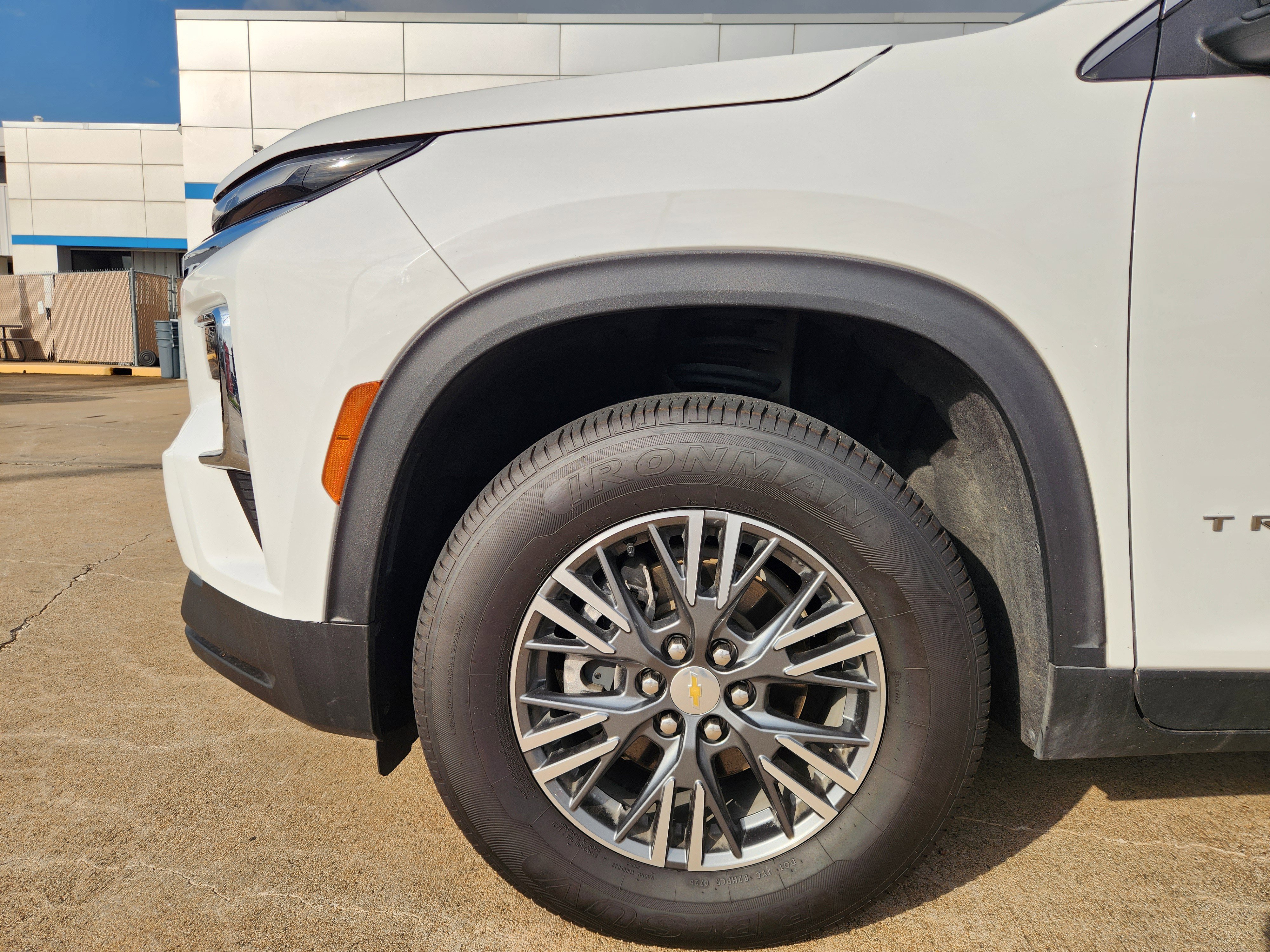 Certified 2024 Chevrolet Traverse LT image 9