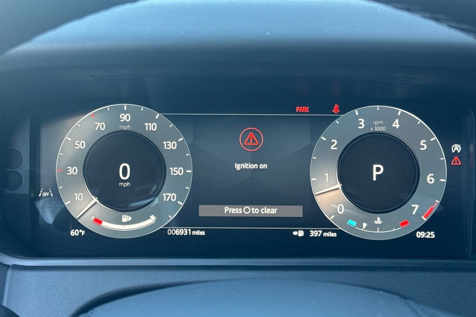 Used 2026 Land Rover Range Rover Velar Dynamic SE image 30