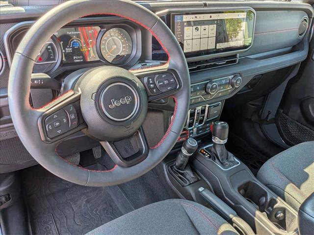 Used 2024 Jeep Wrangler Unlimited Rubicon w/ Technology Group AWD/4WD image 10