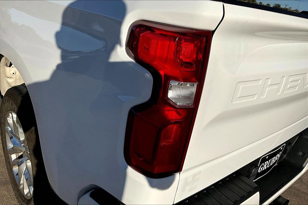 Used 2022 Chevrolet Silverado 1500 Custom image 37