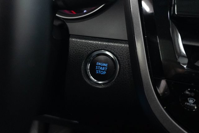 Used 2022 Toyota Camry XSE w/ Navigation Package FWD image 18
