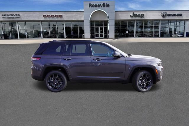 New 2025 Jeep Grand Cherokee Limited w/ Trailer Tow Package image 3