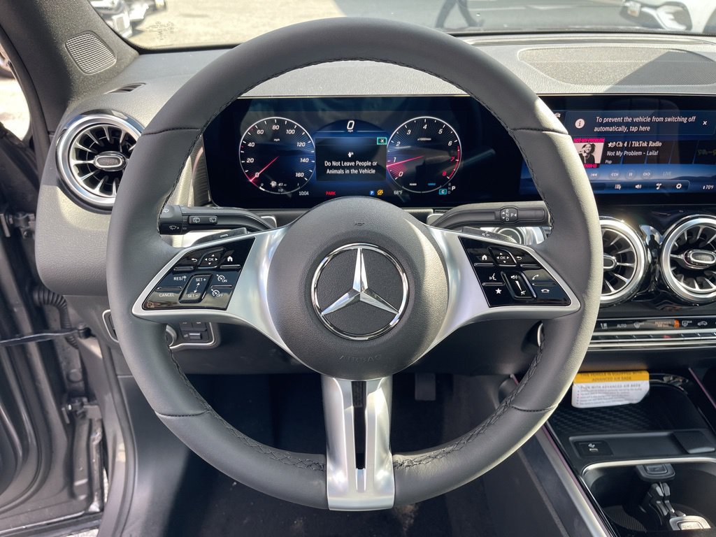 Used 2026 Mercedes-Benz GLB 250 4MATIC image 12