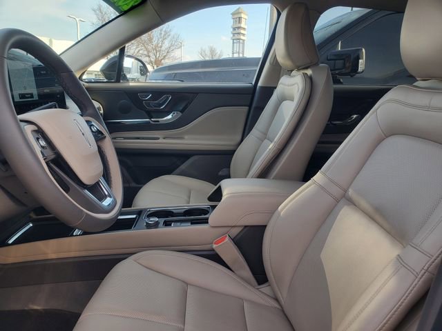 Certified 2024 Lincoln Corsair AWD w/ Equipment Group 101A image 7