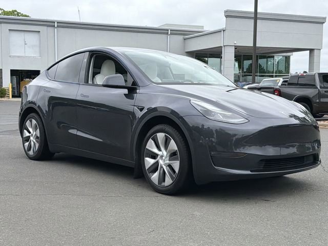 Used 2024 Tesla Model Y Long Range AWD/4WD image 15